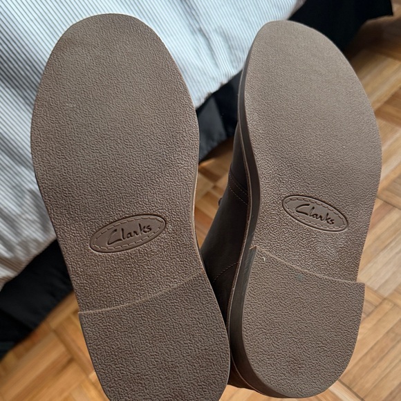 Dr. Scholl's Rich Brown Chukka Boots - Picture 4 of 4